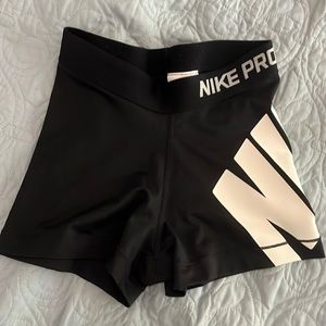XS Nike Pros
